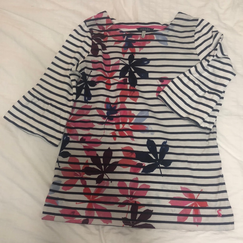Joules floral quarter bell sleeve top